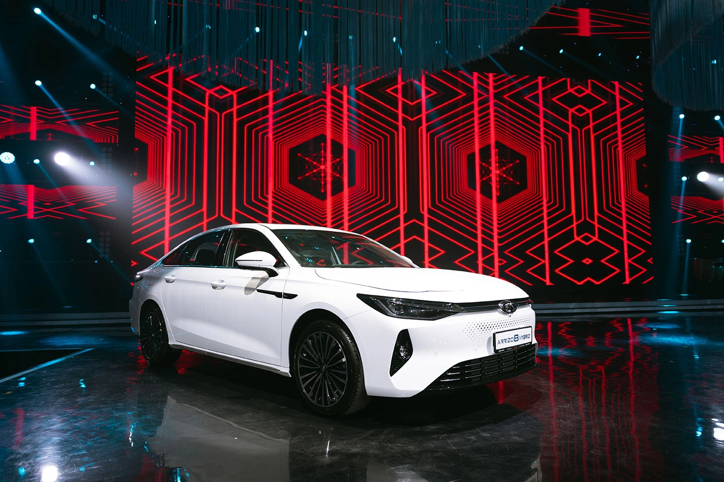 ADM Global yangi Chery Arrizo 8 Hybrid flagman sedanini taqdim etdi